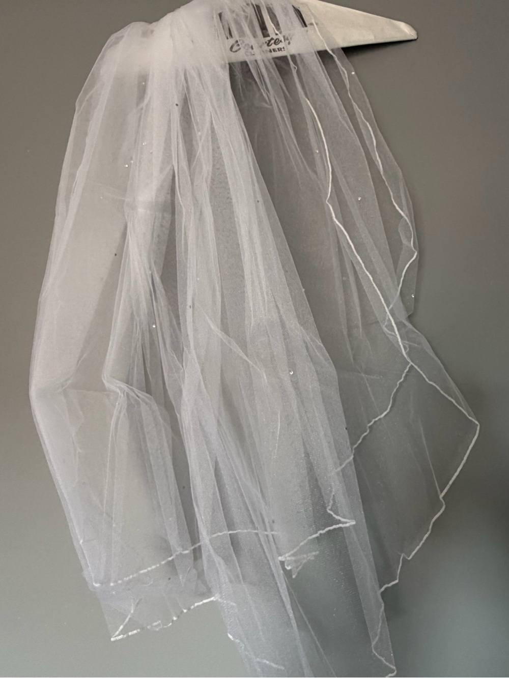 White Sparkle Bridal Veil with Beaded Edge